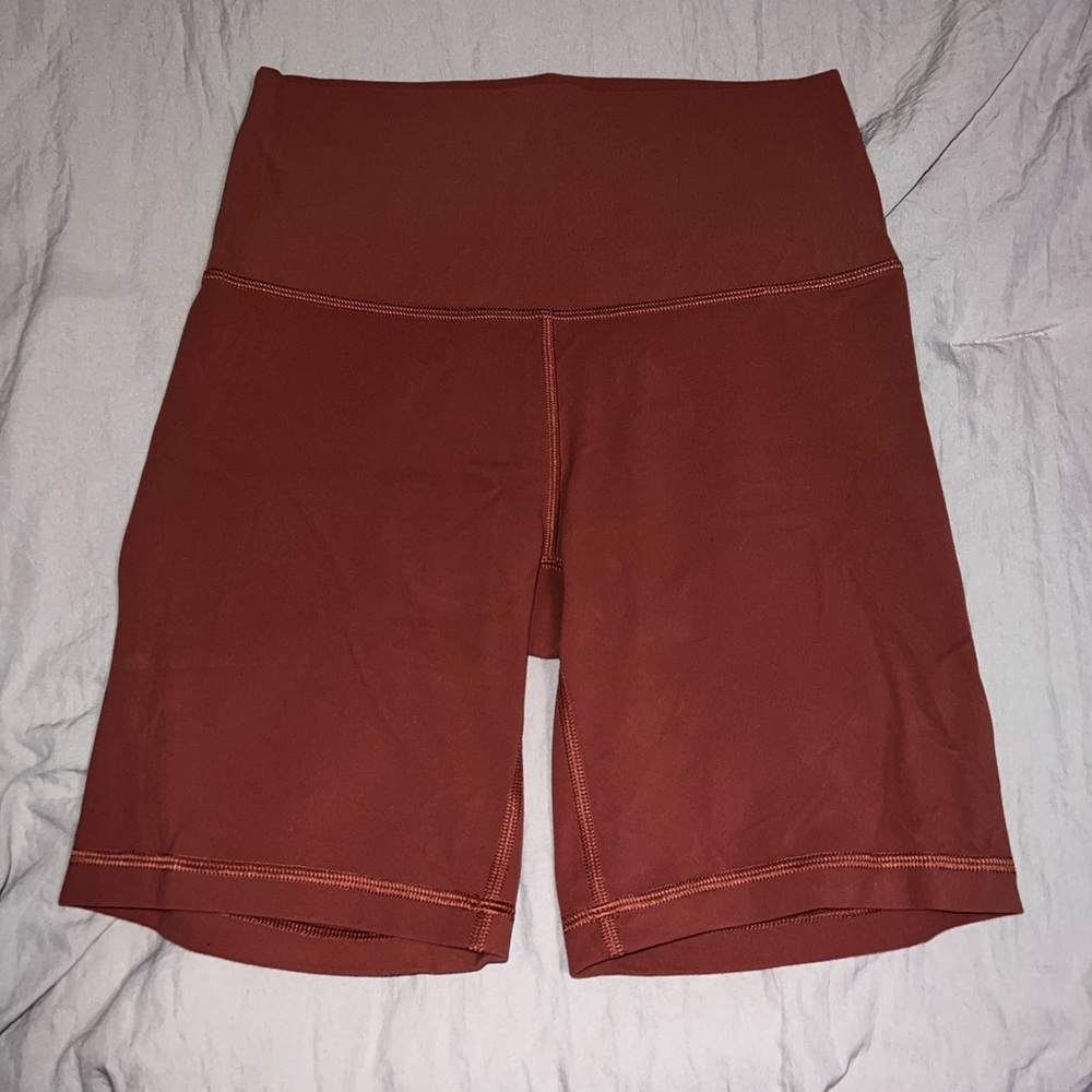 Aritzia TnaBUTTER material shorts